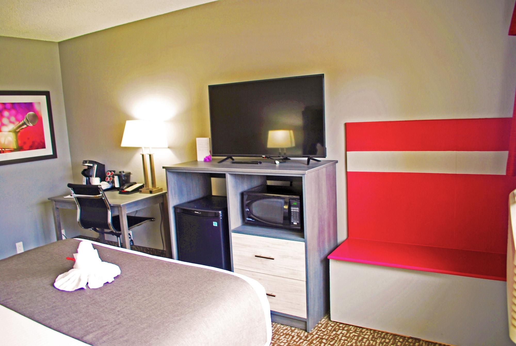 Ramada By Wyndham Edmonton Yellowhead Nw エクステリア 写真