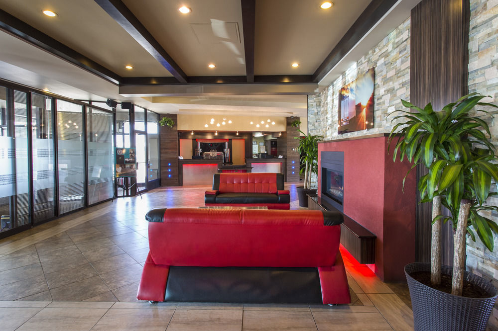 Ramada By Wyndham Edmonton Yellowhead Nw エクステリア 写真